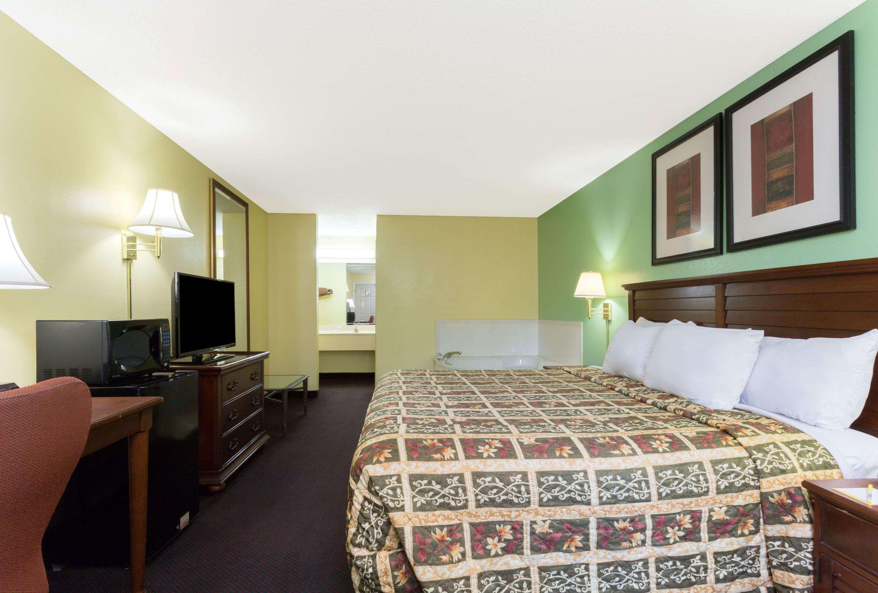 Days Inn Lamont/Monticello Esterno foto